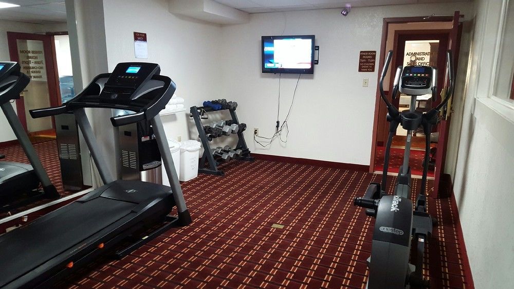 Ramada By Wyndham Medford Hotel & Conference Center Zewnętrze zdjęcie